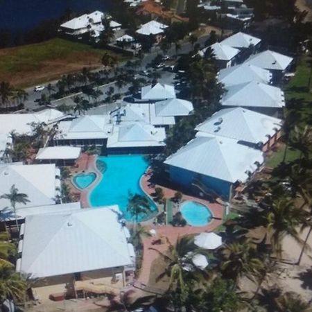 Apartment In Dolphin Heads Eimeo Экстерьер фото